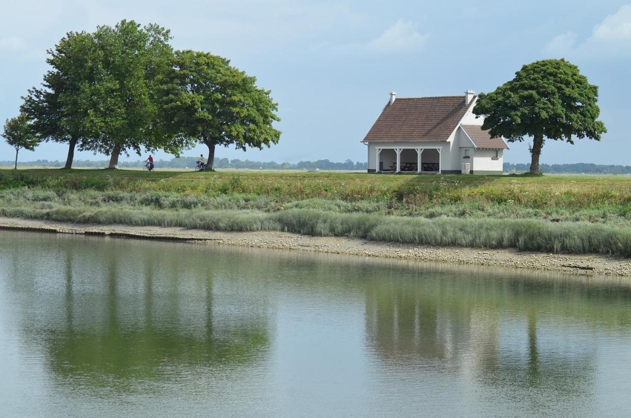 Sealov Hebergements Insolites- Linge, Menage Et Velos Inclus Eaucourt-sur-Somme Exteriör bild